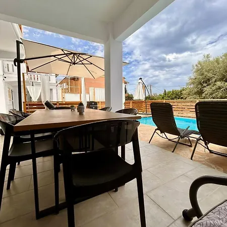 Sea La Vie Villa